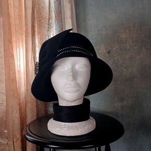 Mr. John New York Paris Classic Black Derby